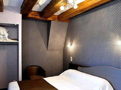 Hotel Auberge De La Bonde Logis Langeais Exteriör bild