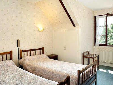 Hotel Auberge De La Bonde Logis Langeais Exteriör bild